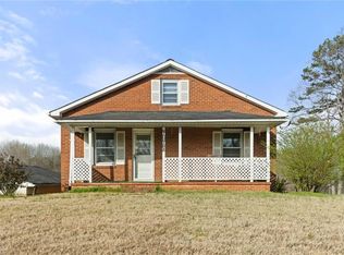 6190 Salem Chapel Rd, Walnut Cove, NC 27052