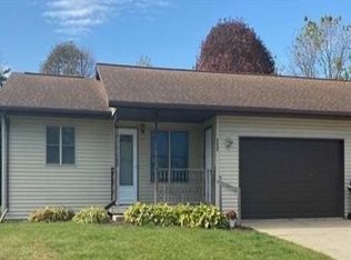 505 3rd St SW, Waukon, IA 52172