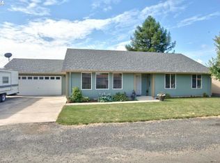405 Wolfe Ave, Amity, OR 97101
