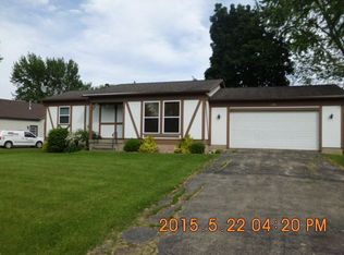 1768 Suzy St, Sandwich, IL 60548