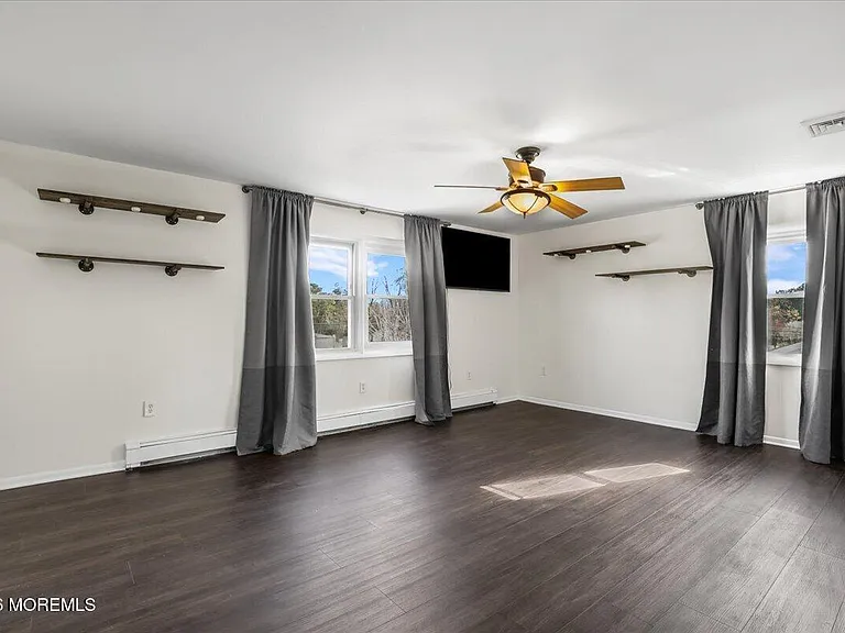 247 Sprucewood Dr — Photo 19