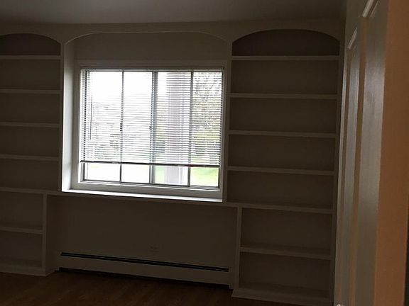 3rd image of 3639 Salem Walk APT B1