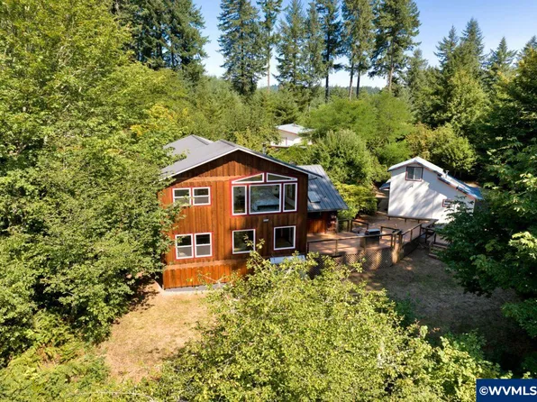 36834 Happy Hollow Rd, Blodgett, OR 97326