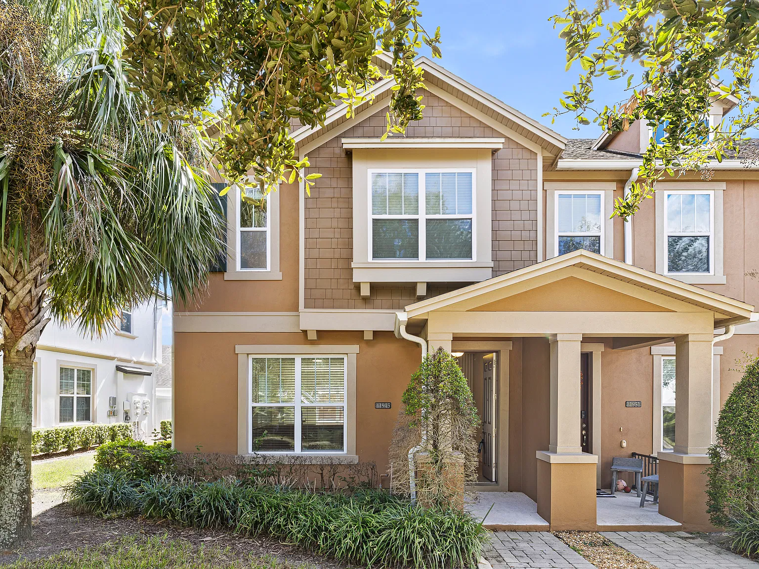 3 bed, 2.5 bath, 1724 sqft, $2,850 — Photo 2