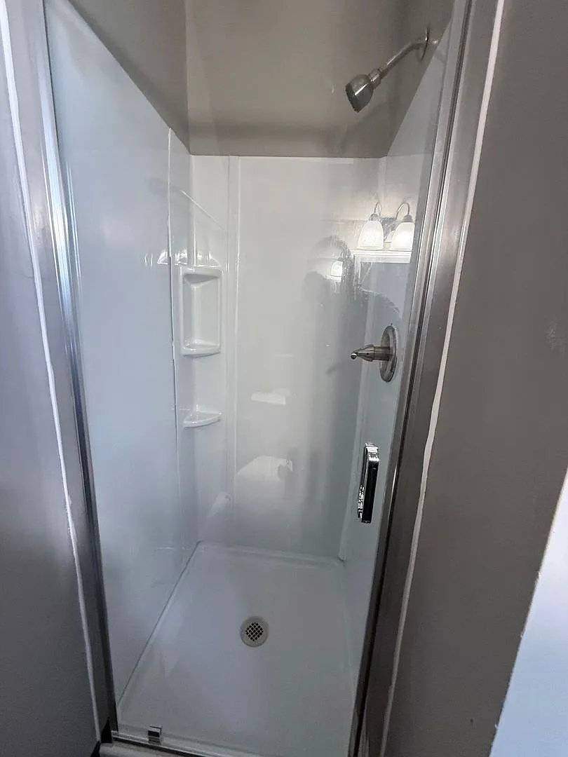 740 West 5th Street — Photo 3