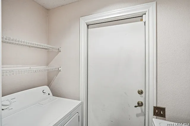 3729 Hunters Gln — Photo 27