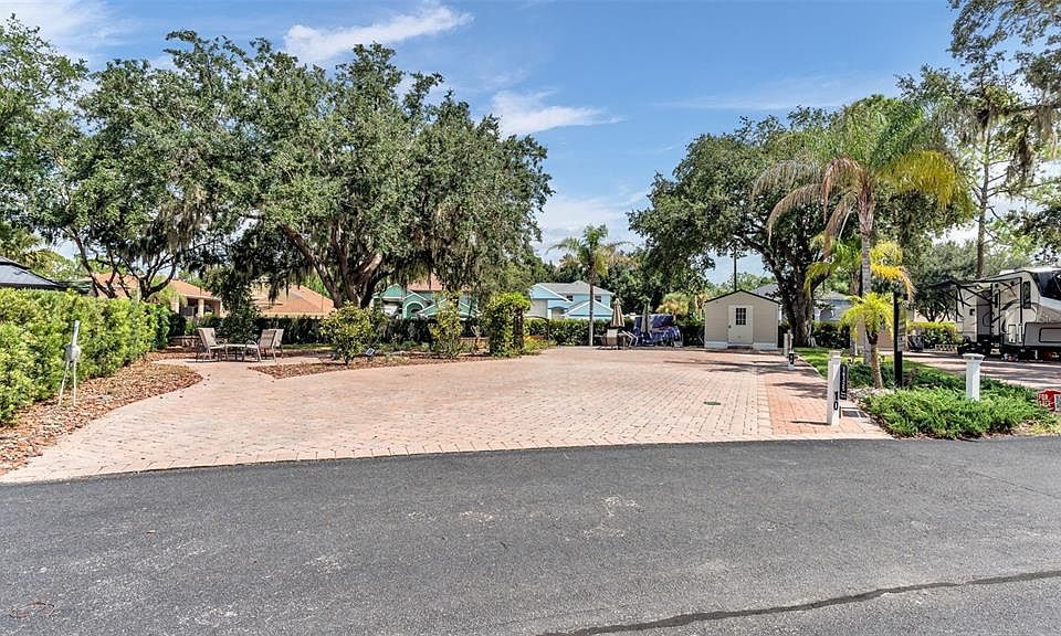 1st image of 16325 CHERRY TREE COURT