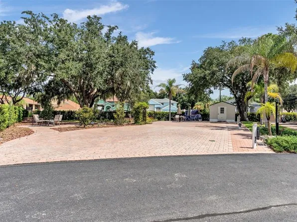 16325 CHERRY TREE COURT, CLERMONT, FL 34714