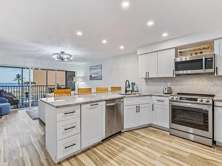 25850 Hickory Blvd #101 — Photo 3