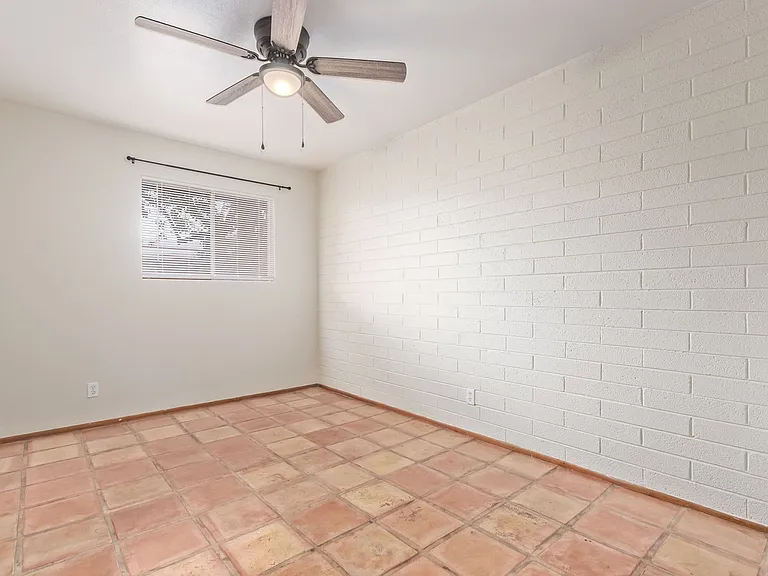 7153 N 57th Dr — Photo 21