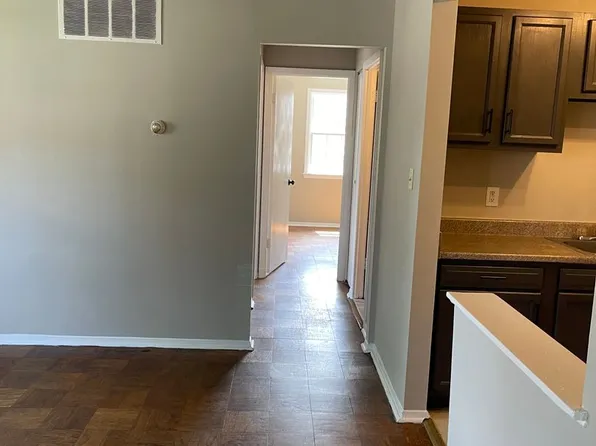 1504 Upshire Road - 8219