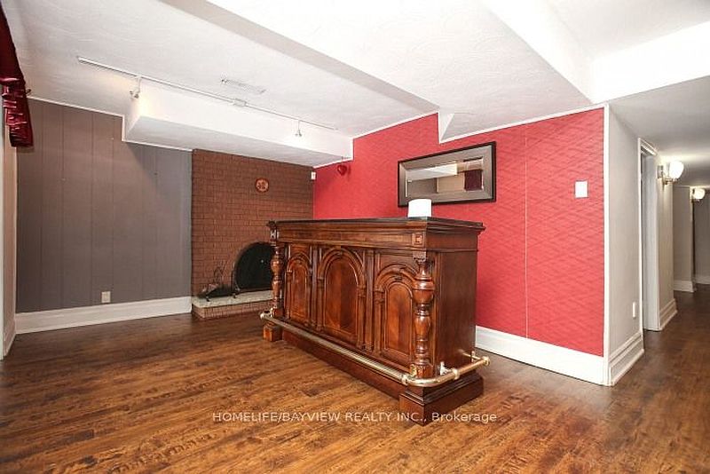 Toronto House for rent - 4 Bedrooms — photo 23