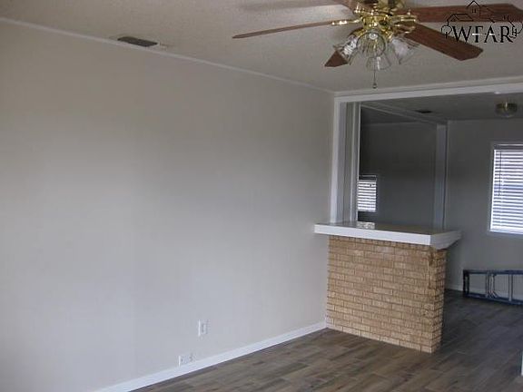 2nd image of 126 Dunbar Dr