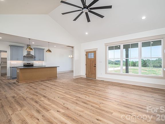 4th image of 5408 Reepsville Rd