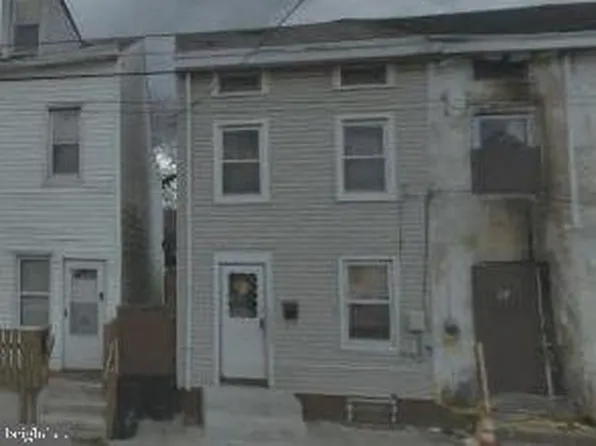 29 Poplar St, Trenton, NJ 08638