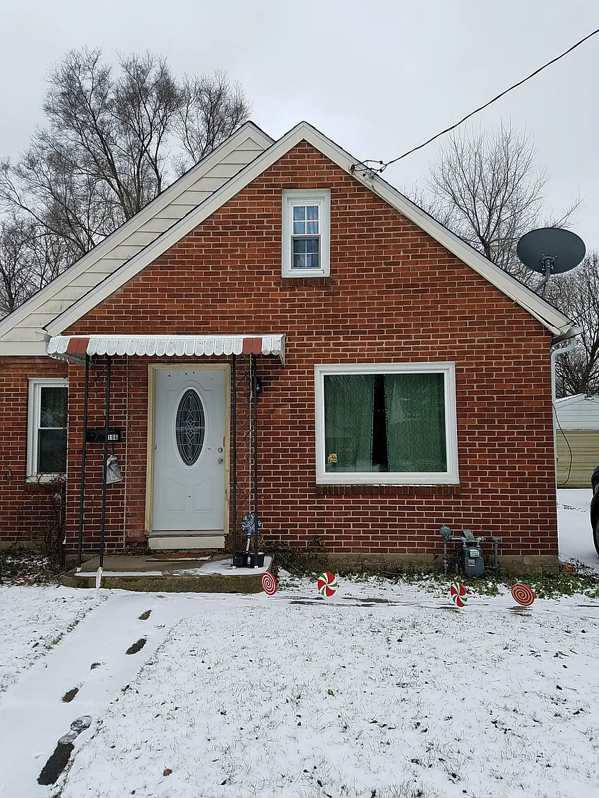 720 58th St NE photo 1