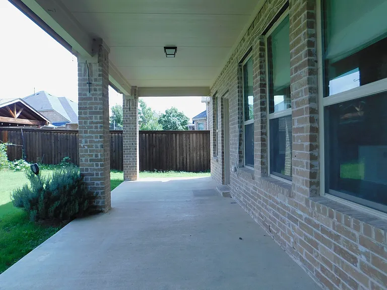 2925 Morning Star Dr — Photo 38