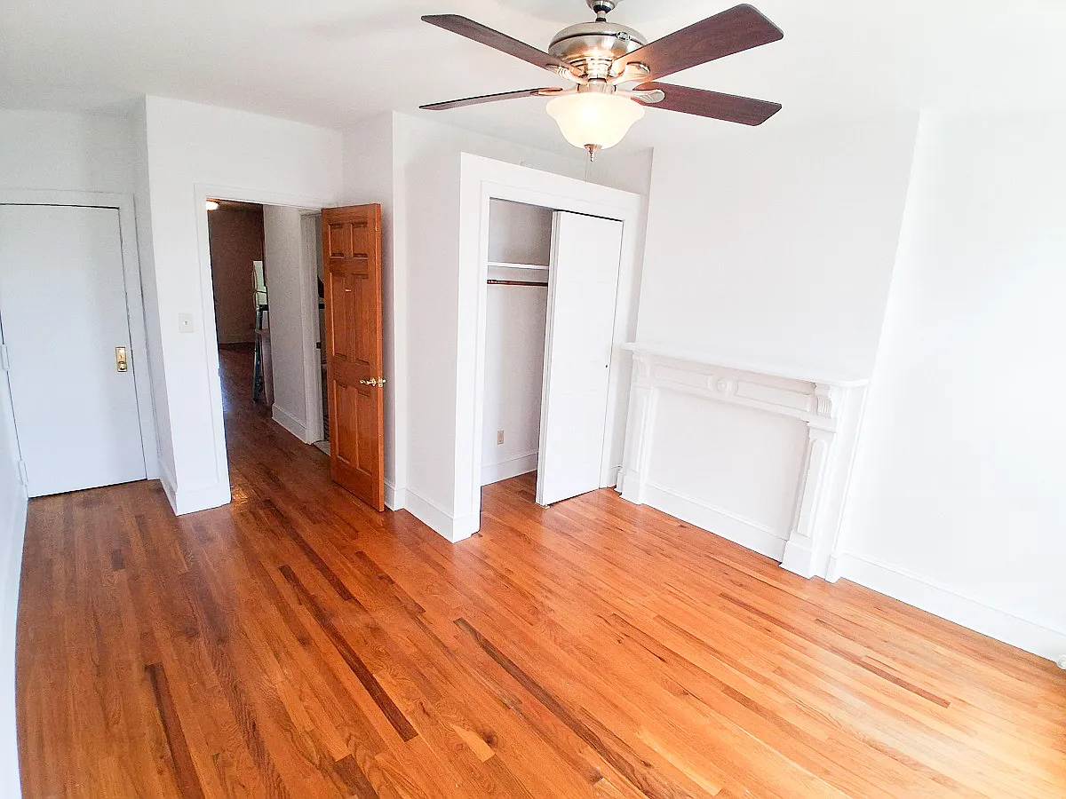 Building Photo - 553 17th St #2R
