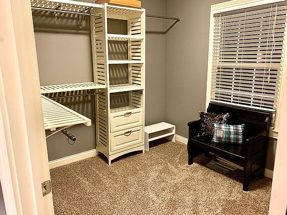 Master Closet 