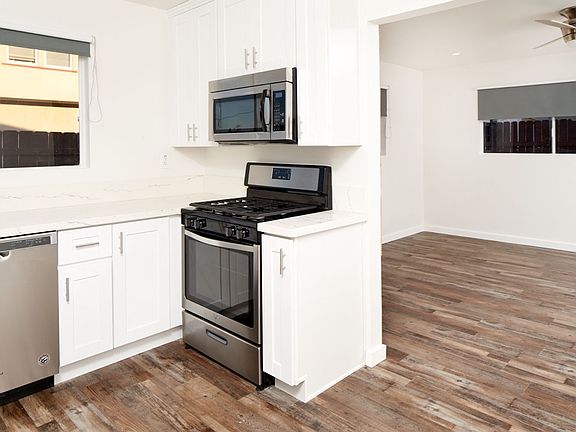 5th image of 4077 Kansas St