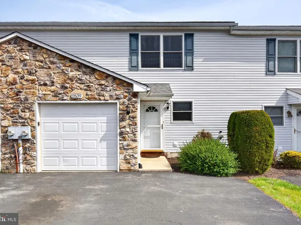 2539 Sanibel Ct, Quakertown, PA 18951