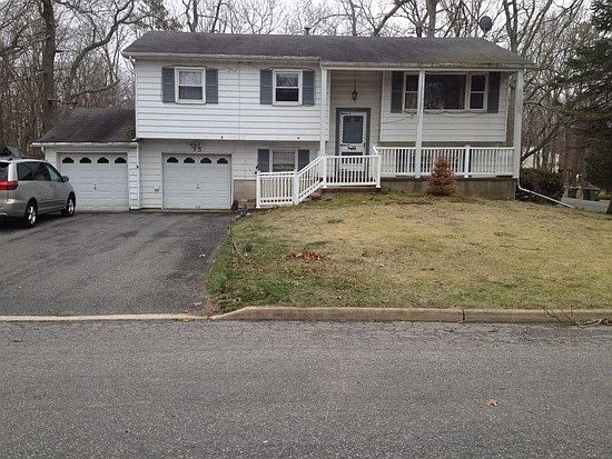 2nd image of 35 Seminole Dr