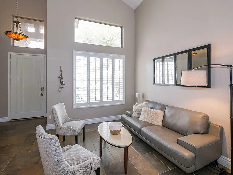 3931 S Cactus Wren Dr — Photo 2