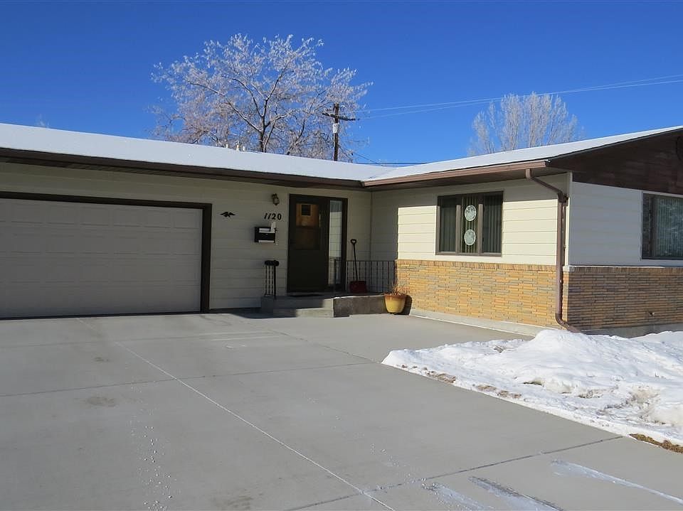 1st image of 1120 Elk Dr