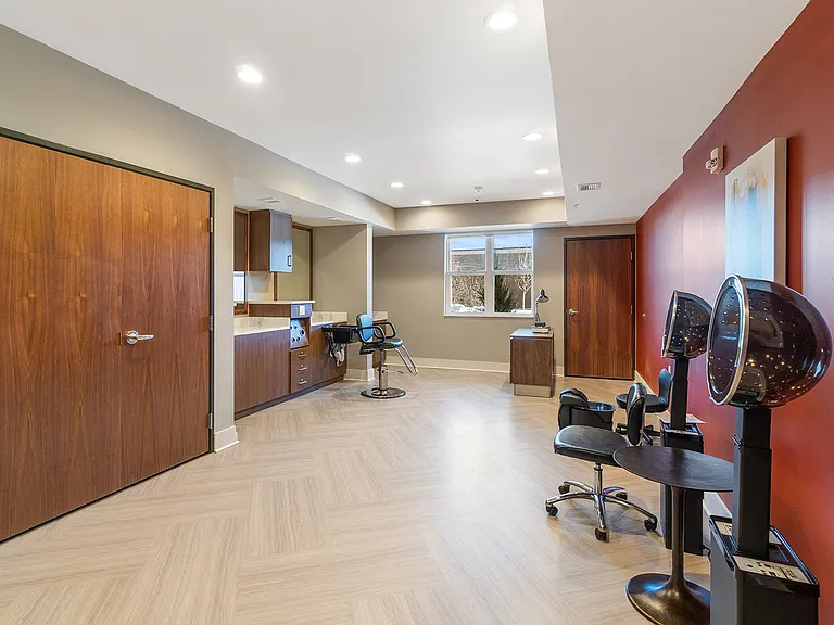 Harbor at Twin Lakes 55+ Apartments — Photo 24