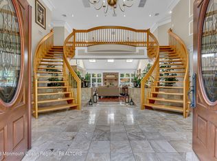 5 Moonlight Ct, Millstone Township, NJ 08510