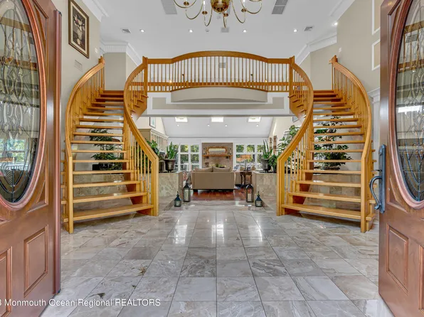 5 Moonlight Court, Millstone, NJ 08510