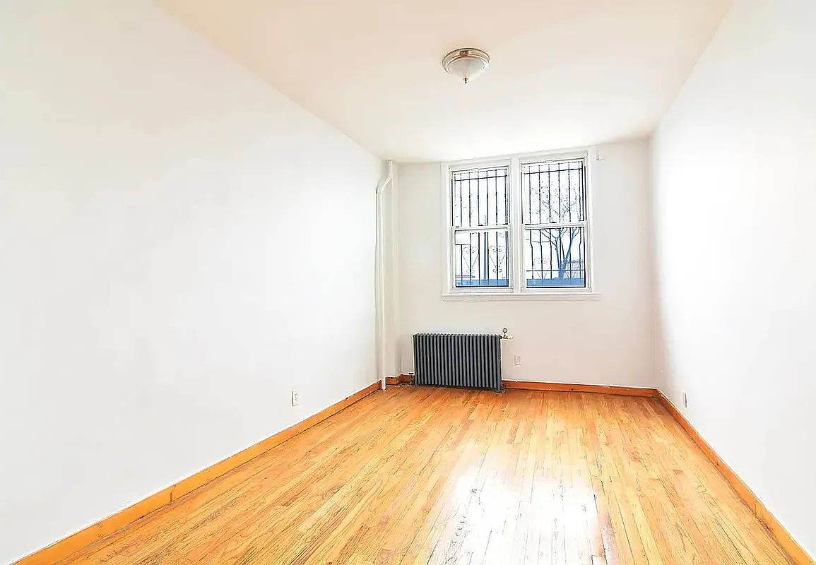 131 Columbia Street — Photo 3
