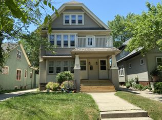 3911 N Maryland Ave, Milwaukee, WI 53211