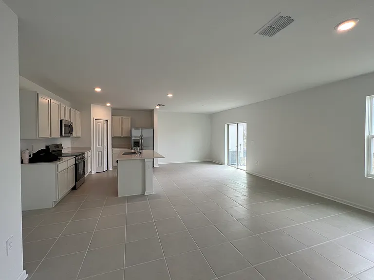 2170 Lasso Loop — Photo 33