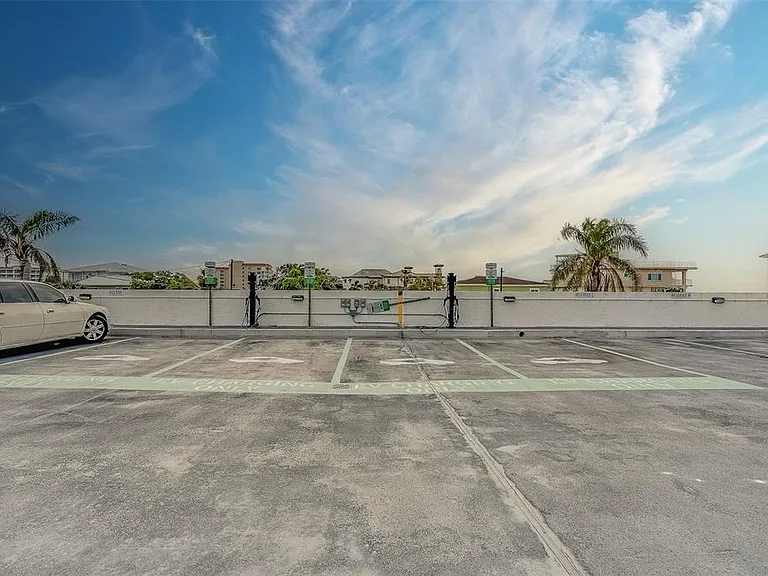 17900 Gulf Blvd #1B — Photo 40