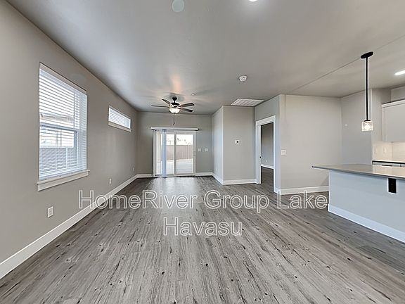3rd image of 2705 Palisades Dr Unit 101