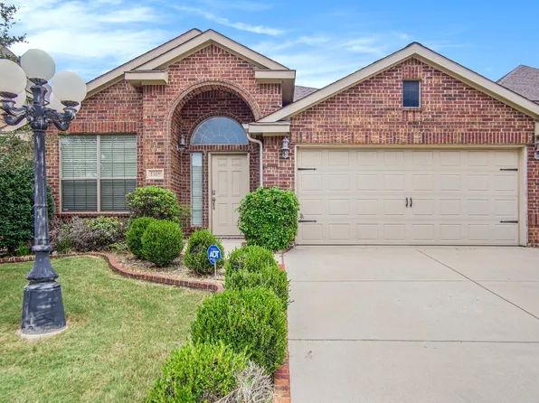 1109 Albany Dr, Fort Worth, TX 76131
