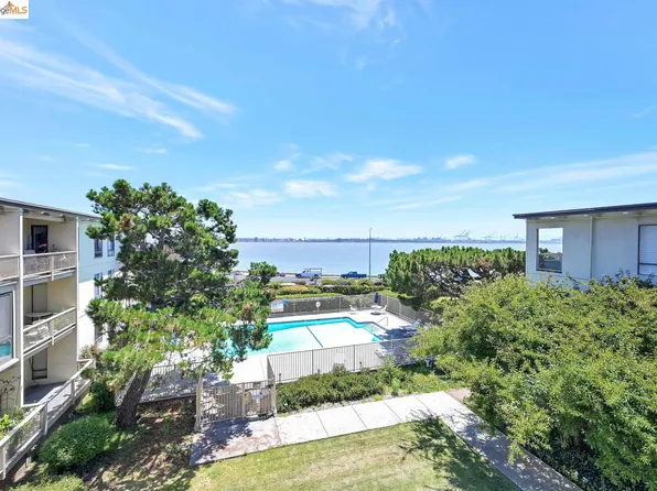 3 Commodore Dr #B359, Emeryville, CA 94608