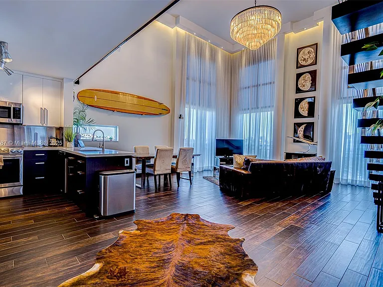 1701 Sunset Harbour Dr #L-507 — Photo 1