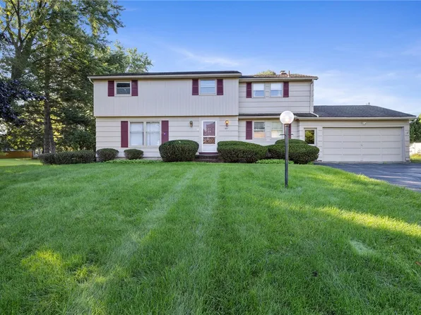 185 Viennawood Dr, Rochester, NY 14618