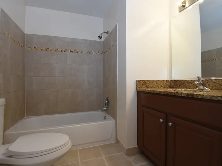 303 Rivermont Dr — Photo 13