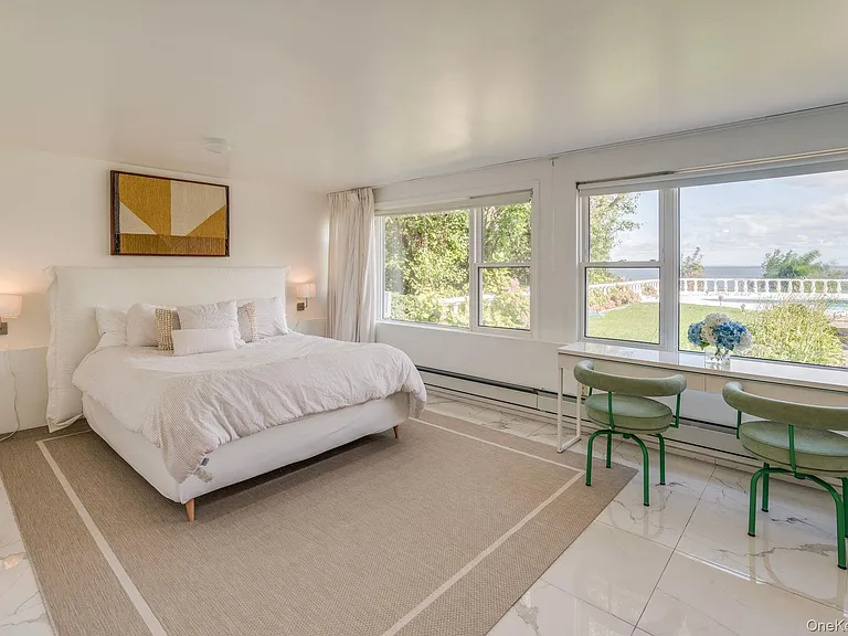 10 Beach Hill Dr — Photo 23