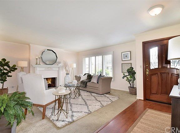 3rd image of 4541 Guava Ave