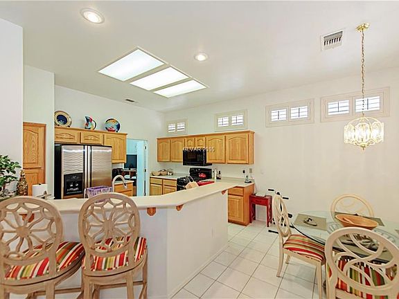 5th image of 2641 Lotus Hill Dr