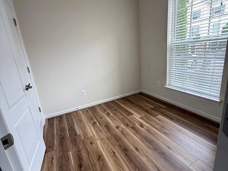 7476 Riding Meadow Way — Photo 19