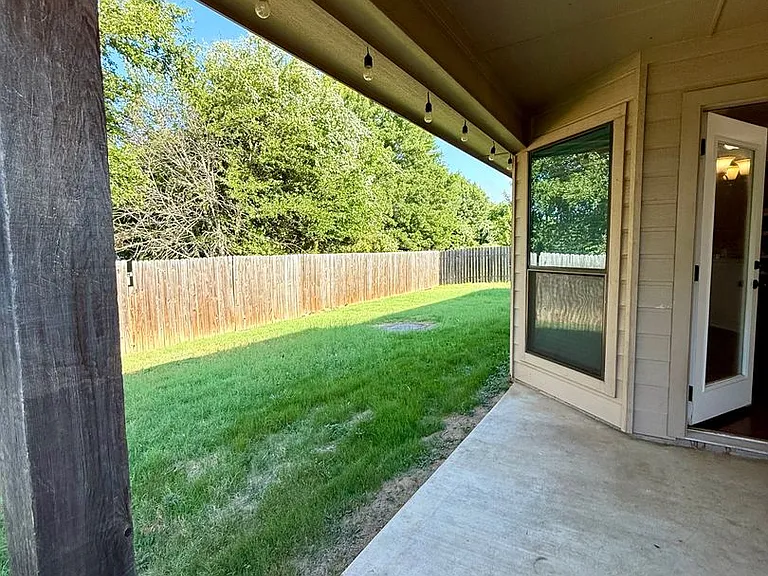 330 Jade Ln — Photo 26
