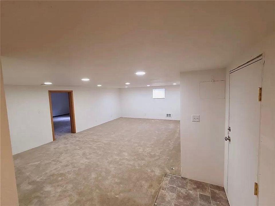 1st image of 9815 48th Dr NE