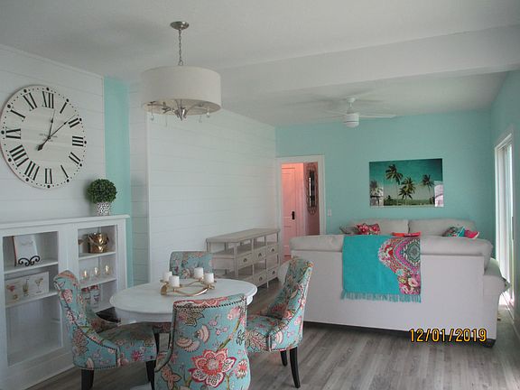 Farmhouse on the beach?