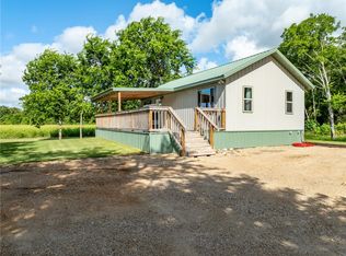 111 S Oak St, Rosebud, TX 76570
