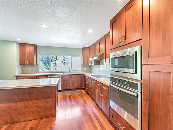5th image of 10407 Heney Creek Pl
